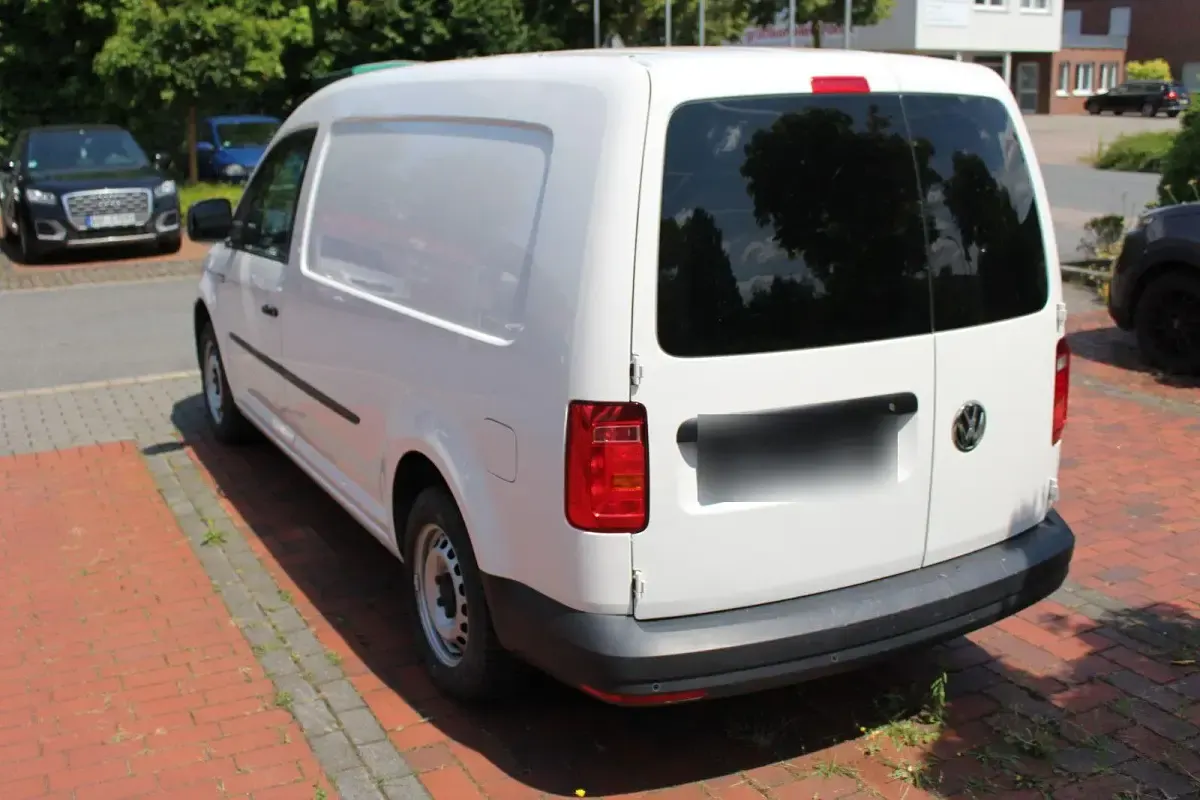 Gebraucht VW Caddy Maxi 102 PS (75 kW) 2017 Weiß Van / Kleinbus