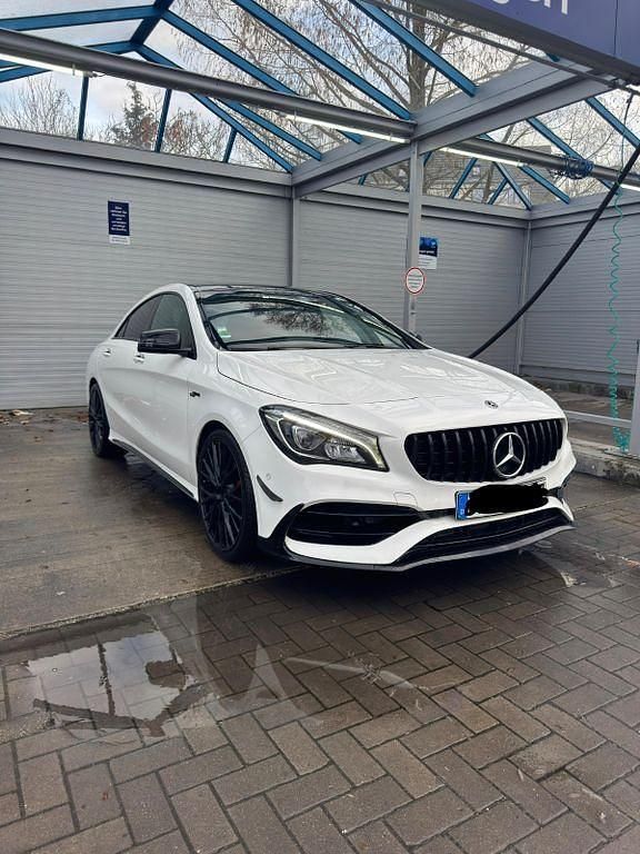 Weiß Gebraucht 2018 Mercedes 250 Limousine | 19.500 € (Fairer Preis) - Bild 1/4