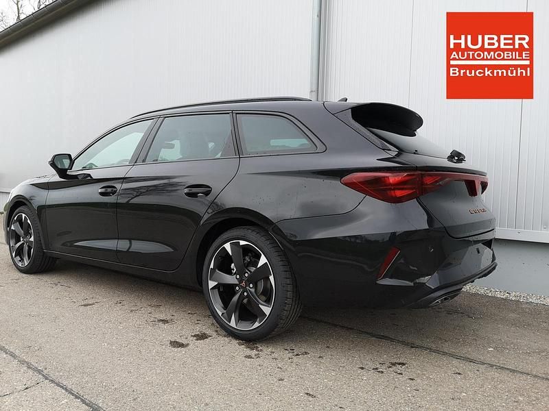 Neu Cupra Leon 150 PS (110 kW) 2026 Midnightschwarz metallic Kombi