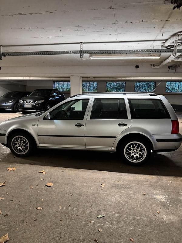 Gebraucht VW Golf IV 115 PS (84 kW) 2002 Silber Kombi