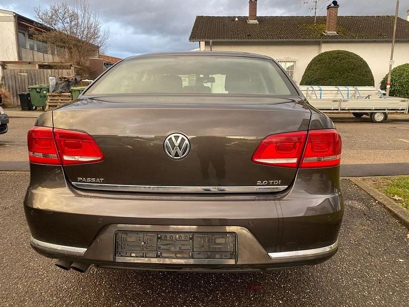 Gebraucht VW Passat Comfortline 140 PS (102 kW) 2014 Braun Limousine