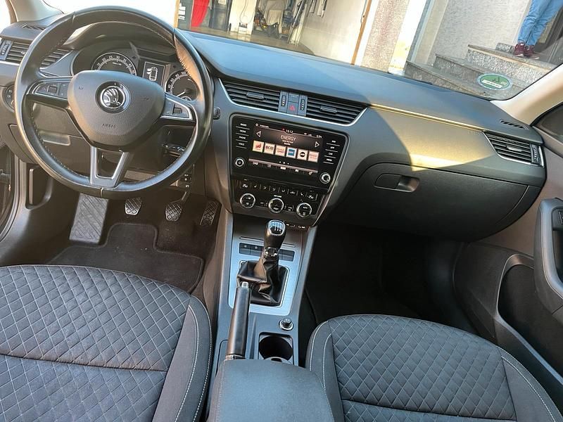 Gebraucht Skoda Octavia 150 PS (110 kW) 2017 Schwarz Kombi