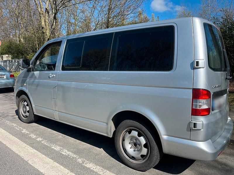 Gebraucht VW T5 131 PS (96 kW) 2006 Grau Van