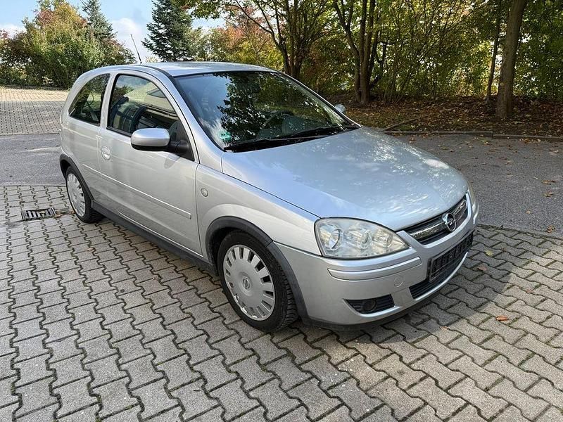 Silber Gebraucht 2005 Opel Corsa Edition Kleinwagen | 600 € (Superpreis) - Bild 1/4