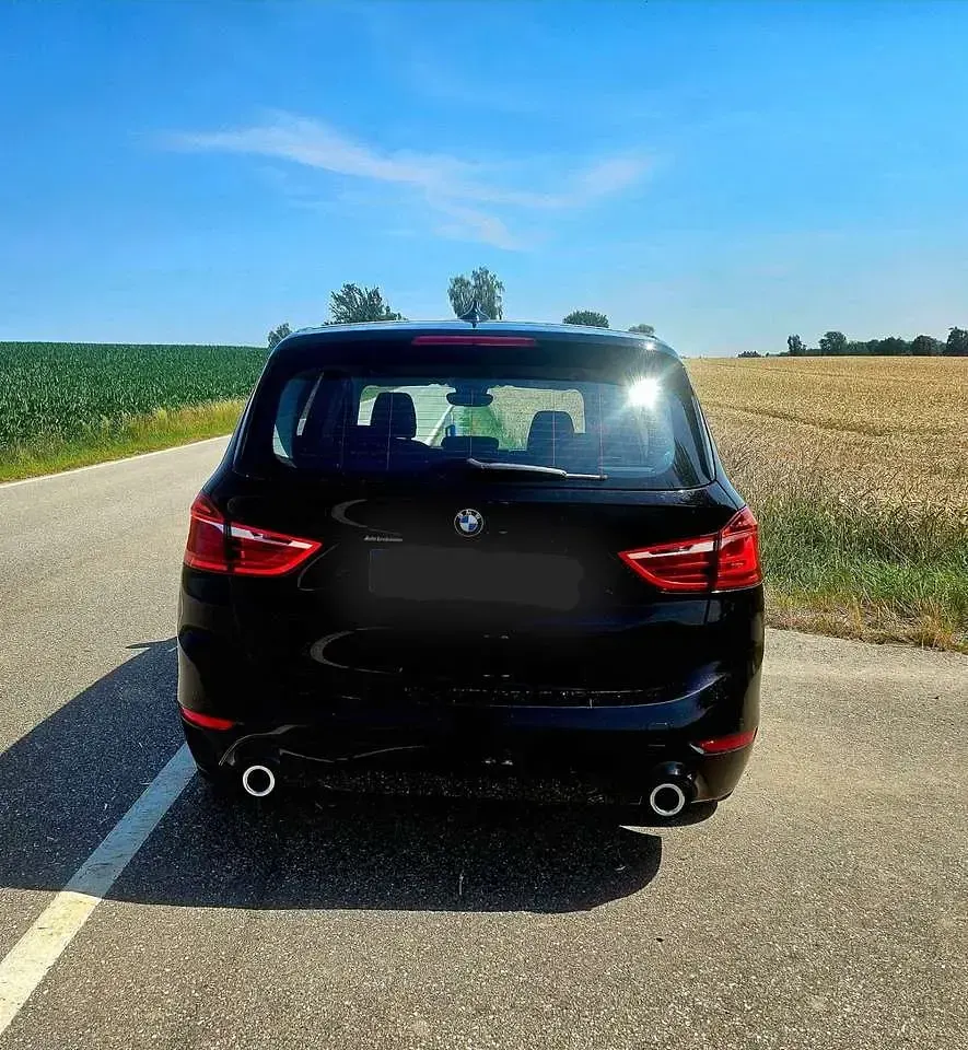 Gebraucht BMW 220 Gran Tourer 190 PS (139 kW) 2019 Schwarz Van / Kleinbus
