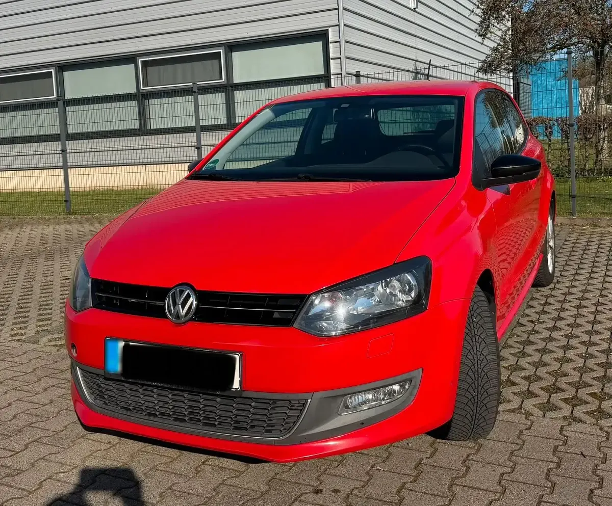 Gebraucht VW Polo Style 90 PS (66 kW) 2011 Rot Kleinwagen