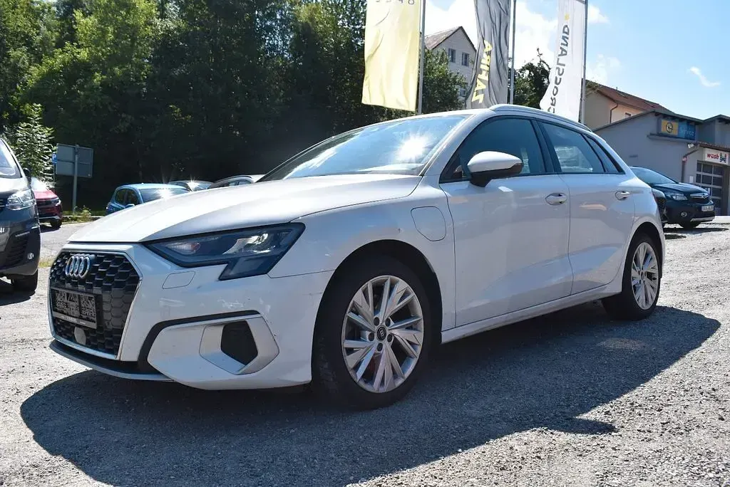 Gebraucht Audi A3 Advanced Plus 204 PS (150 kW) 2020 Gletscherweiss (metallic) Limousine