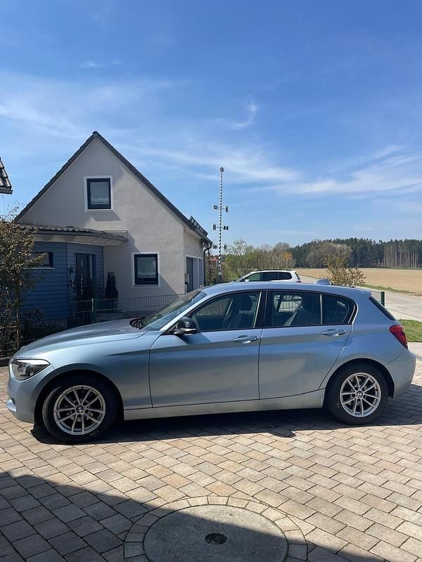 Gebraucht BMW 116 Efficient Dynamics 116 PS (85 kW) 2014 Blau Kleinwagen