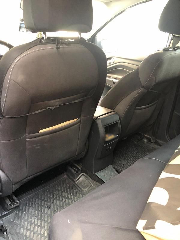 Gebraucht Ford Kuga 140 PS (102 kW) 2014 Grau SUV