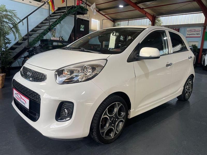 Weiß Gebraucht 2015 Kia Picanto Kleinwagen | 8.590 € (Fairer Preis) - Bild 1/4