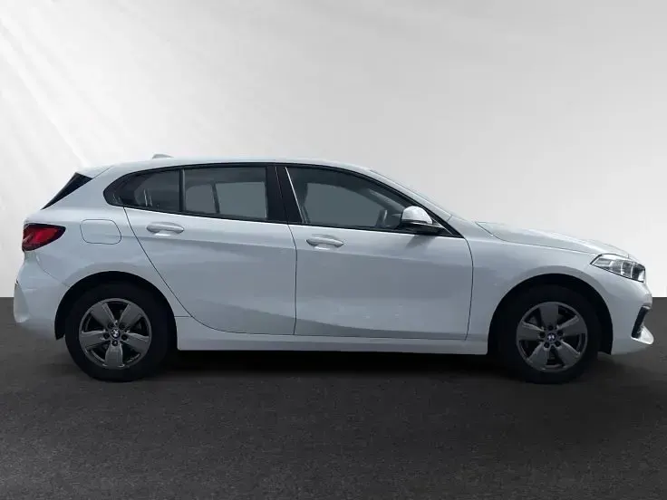 Gebraucht BMW 116 Advantage 109 PS (80 kW) 2023 Alpinweiss Kleinwagen