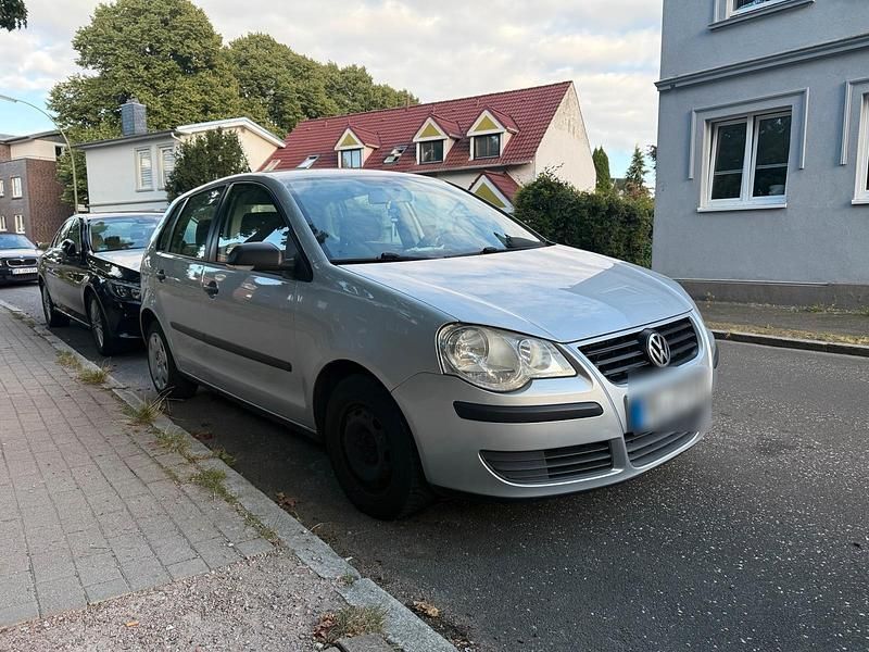 Grau Gebraucht 2008 VW Polo Kleinwagen | 1.300 € (Guter Preis) - Bild 1/4