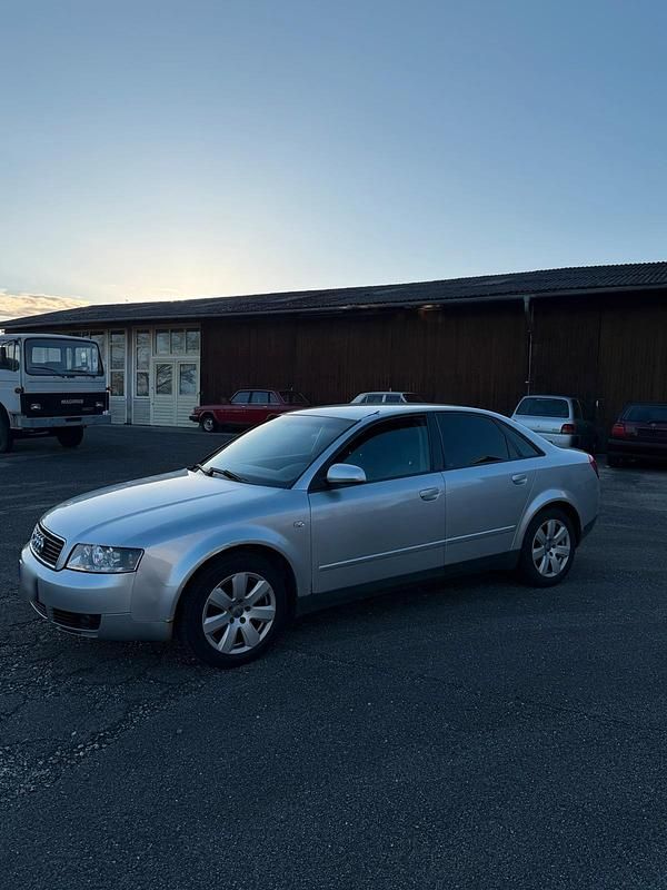 Gebraucht Audi A4 150 PS (110 kW) 2001 Silber Limousine