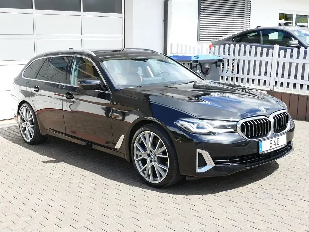 Gebraucht BMW 540 Sport Line 340 PS (250 kW) 2021 Schwarz Kombi