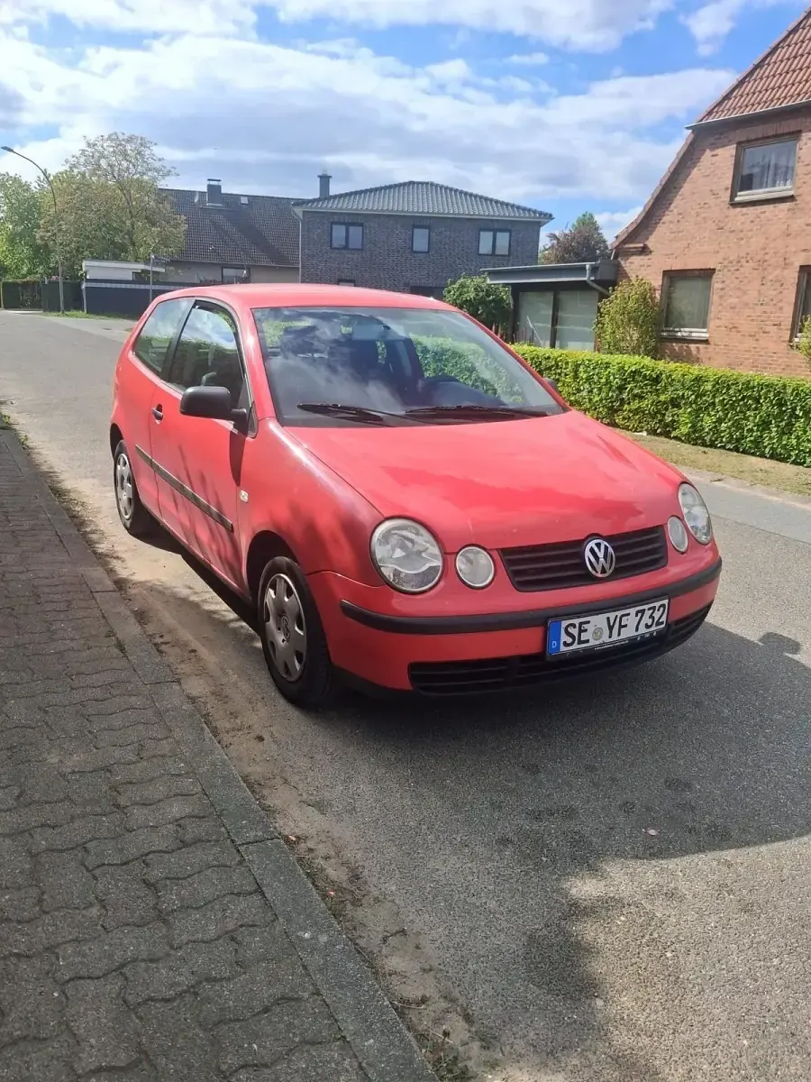 Gebraucht VW Polo 75 PS (55 kW) 2002 Rot Limousine