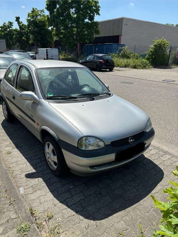 Gebraucht 2000 Opel Corsa Edition Limousine | 1.250 € (Fairer Preis) - Bild 1/4