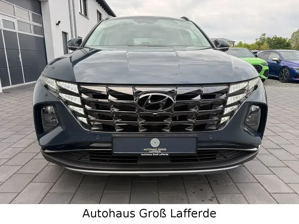 Gebraucht Hyundai Tucson Select 136 PS (100 kW) 2024 Grau SUV
