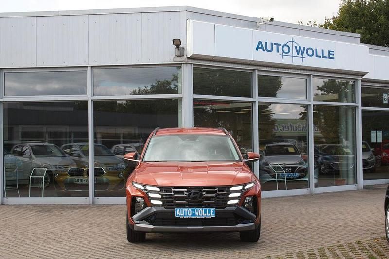 Neu Hyundai Tucson 160 PS (117 kW) 2025 Orange SUV
