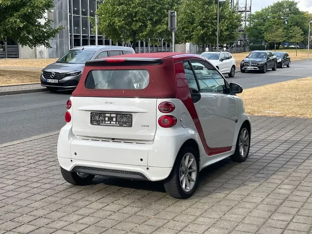 Gebraucht Smart ForTwo Cabrio 71 PS (52 kW) 2014 Weiß Cabrio