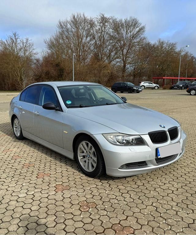 Gebraucht BMW 320 Performance 150 PS (110 kW) 2005 Silber Limousine