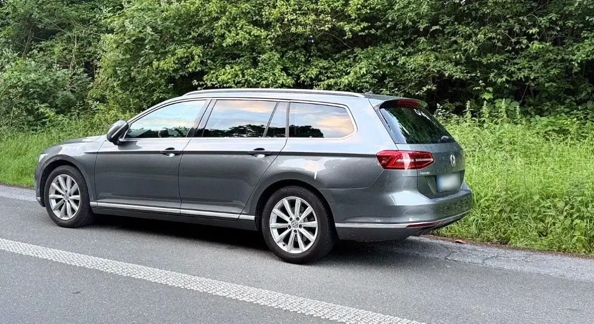 Gebraucht VW Passat Highline 190 PS (139 kW) 2015 Grau Kombi