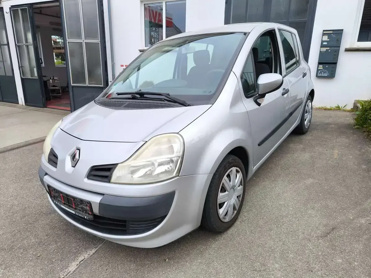 Second-hand Renault Modus Avantage 75 CP (55 kW) 2009 Gri Monovolum