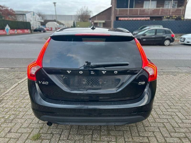 Gebraucht Volvo V60 Kinetic 114 PS (83 kW) 2012 Schwarz Kombi