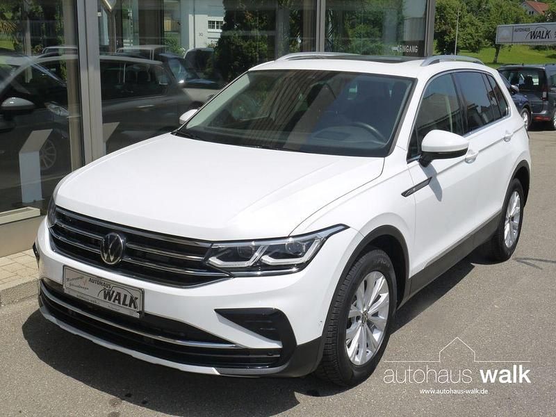 Gebraucht VW Tiguan Pro 150 PS (110 kW) 2023 Pure white SUV