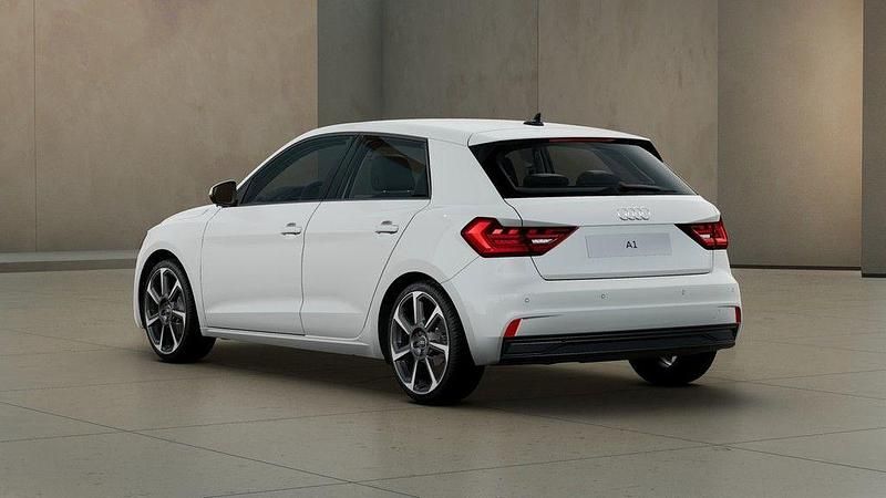 Gebraucht Audi A1 Sportback Sport 116 PS (85 kW) 2026 Weiß Kleinwagen