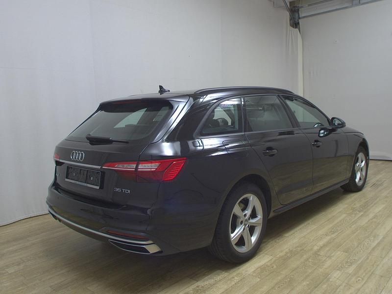 Gebraucht Audi A4 Advanced 163 PS (119 kW) 2020 Schwarz Kombi