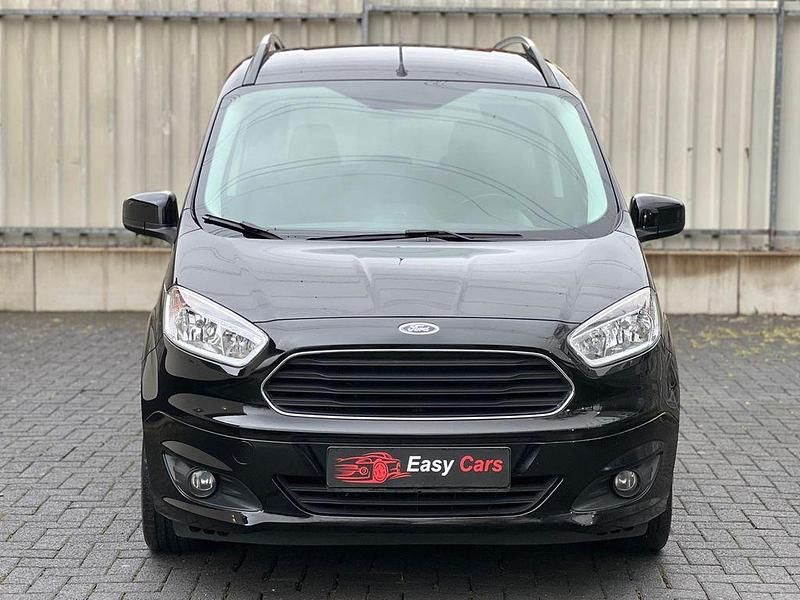 Gebraucht Ford Tourneo Courier Titanium 101 PS (74 kW) 2016 Schwarz Van / Kleinbus