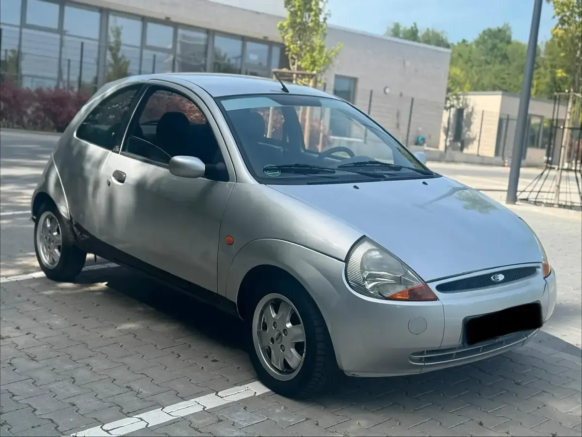 Gebraucht Ford Ka 60 PS (44 kW) 2002 Silber Kleinwagen