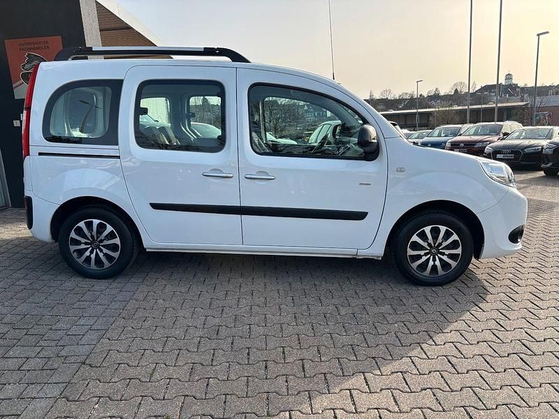 Gebraucht Renault Kangoo LIMITED 95 PS (69 kW) 2019 Weiß Van / Kleinbus