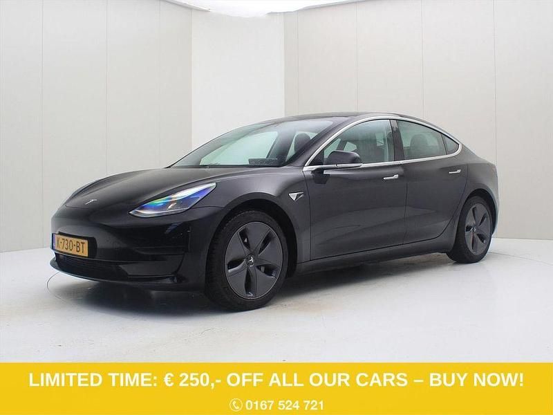 Schwarz Gebraucht 2020 Tesla Model 3 Standard Range Limousine | 19.900 € (Guter Preis) - Bild 1/4