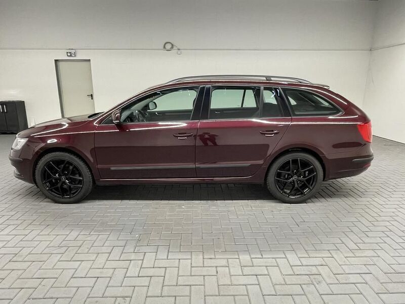 Gebraucht Skoda Superb 125 PS (91 kW) 2014 Rot (rosso brunellorot metallic Kombi