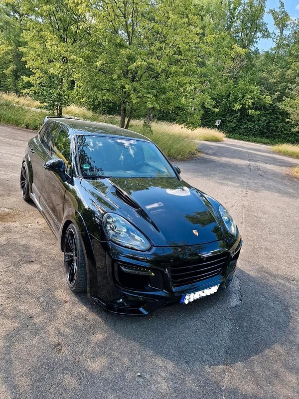Schwarz Gebraucht 2015 Porsche Cayenne Turbo SUV | 40.000 € - Bild 1/4