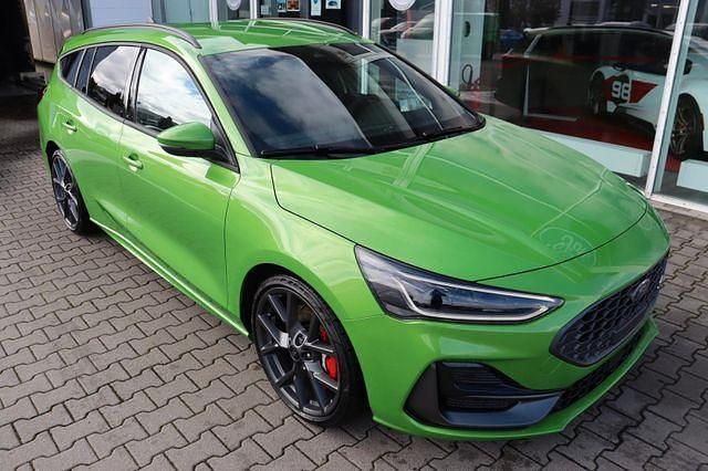 Neu Ford Focus ST 280 PS (205 kW) 2025 Mean green metallic Kombi