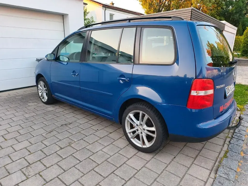 Gebraucht VW Touran Trendline 101 PS (74 kW) 2004 Blau Van / Kleinbus