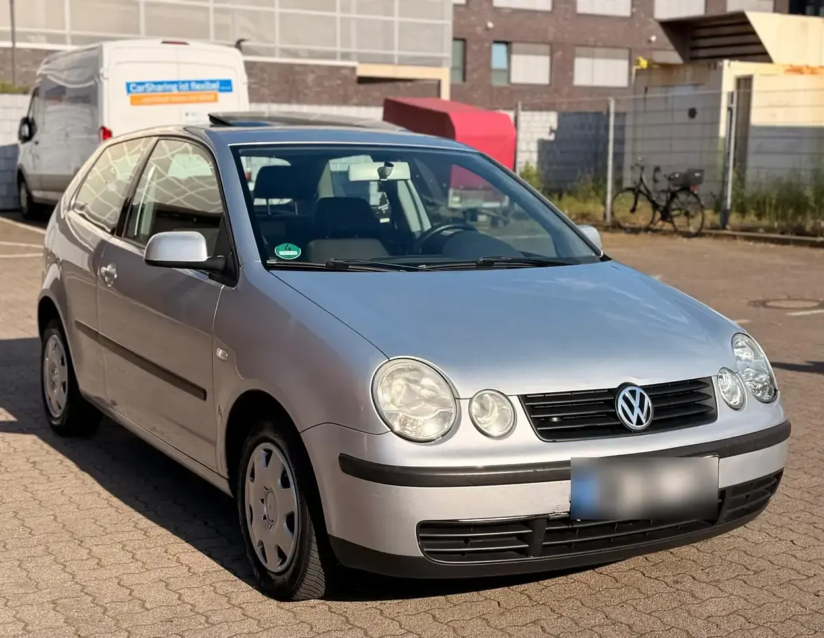 Gebraucht VW Polo 70 PS (51 kW) 2004 Silber Kleinwagen