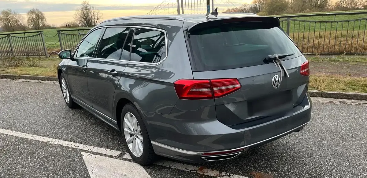Gebraucht VW Passat R-line 190 PS (139 kW) 2016 Grau Kombi