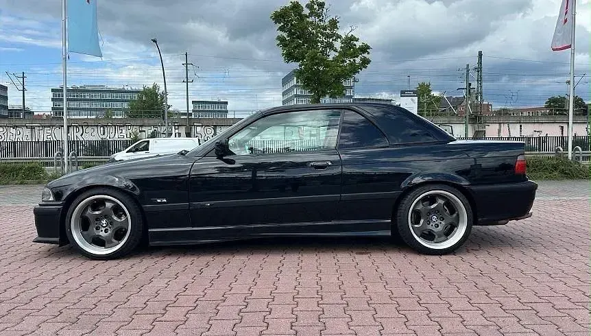 Gebraucht BMW 325 Cabriolet Basis 192 PS (141 kW) 1994 Schwarz Cabrio