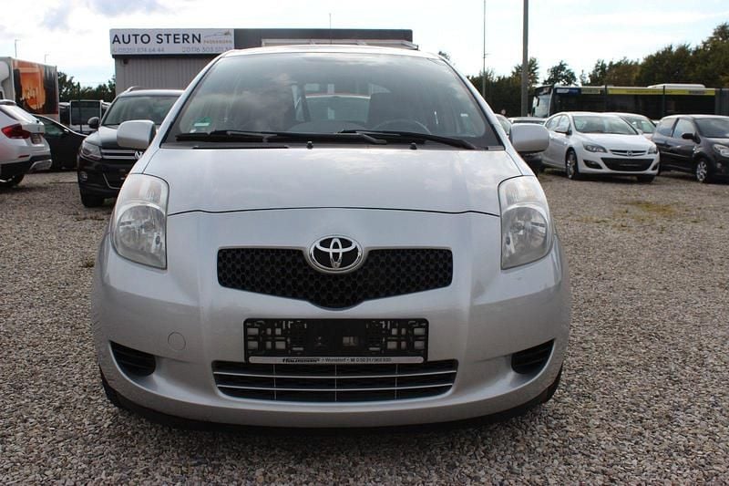 Gebraucht Toyota Yaris Sol 87 PS (63 kW) 2006 Silber Kleinwagen