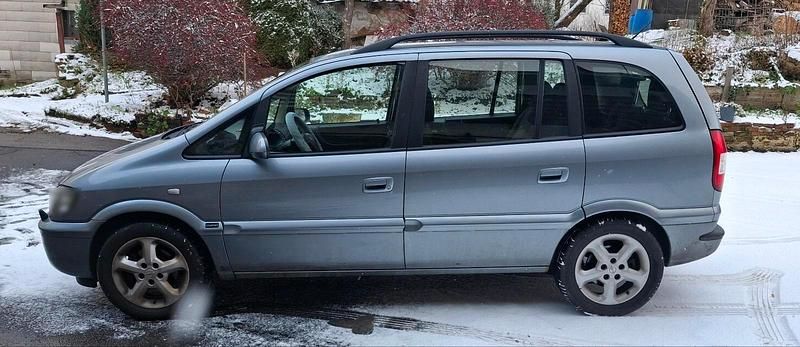 Gebraucht Opel Zafira 125 PS (91 kW) 2005 Grau Van / Kleinbus