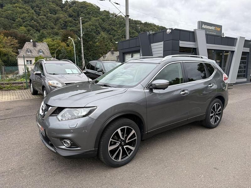 Grau Gebraucht 2016 Nissan X-Trail Acenta SUV | 13.499 € (Etwas zu teuer) - Bild 1/4