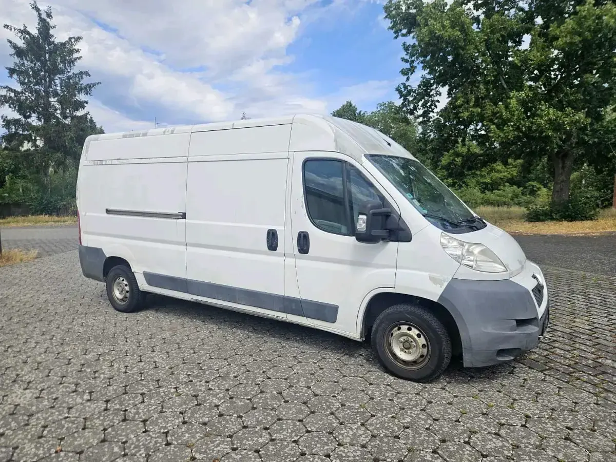 Gebraucht Peugeot Boxer 165 PS (121 kW) 2010 Weiß Van