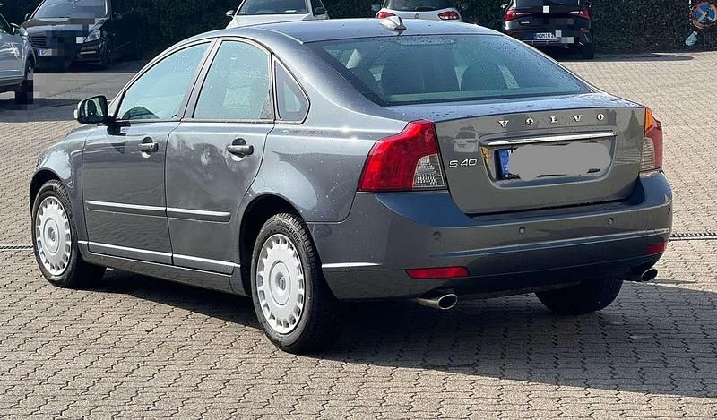 Gebraucht Volvo S40 Business Edition 150 PS (110 kW) 2012 Grau Limousine