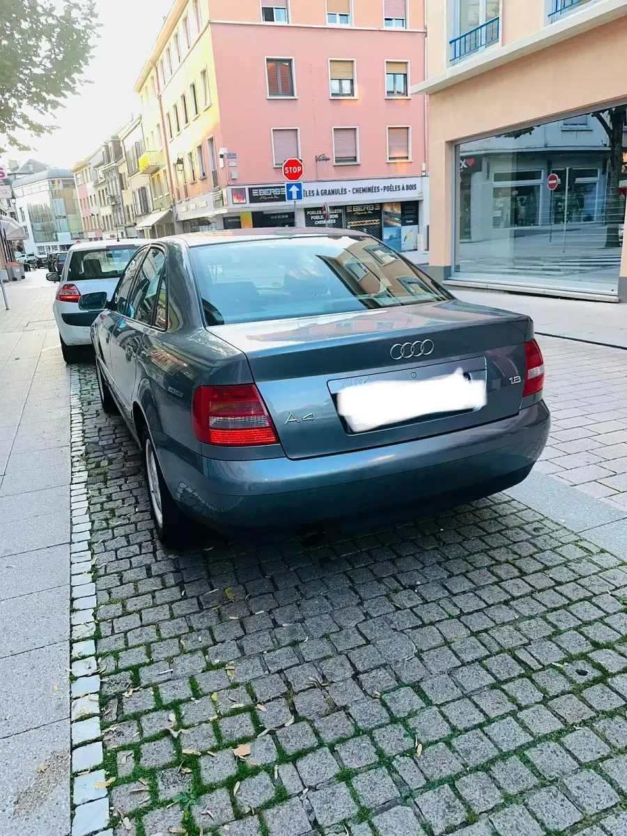 Gebraucht Audi A4 125 PS (91 kW) 1999 Grau Limousine