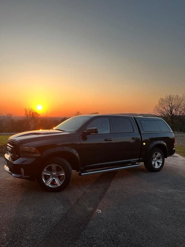 Gebraucht RAM 1500 401 PS (294 kW) 2015 Schwarz Pickup