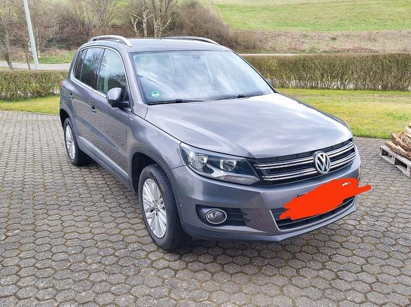 Gebraucht VW Tiguan Cup 140 PS (102 kW) 2015 Grau SUV