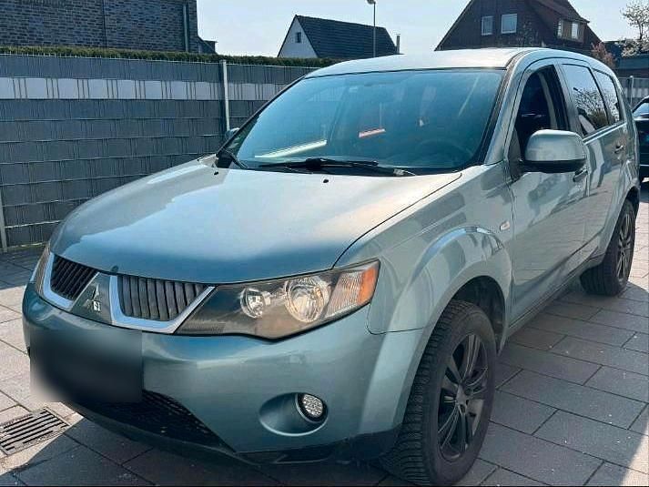 Używany Mitsubishi Outlander 140 KM (102 kW) 2008 SUV